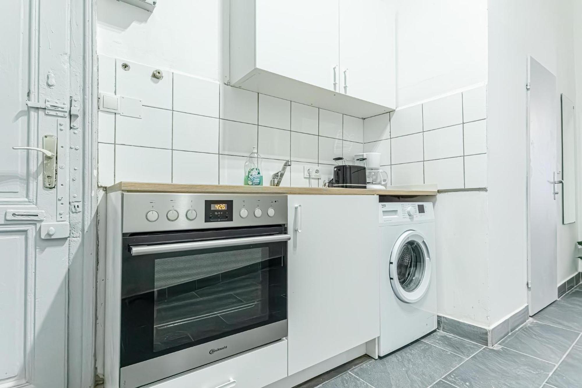 Lovely 1br In Prime Location Of * Wien